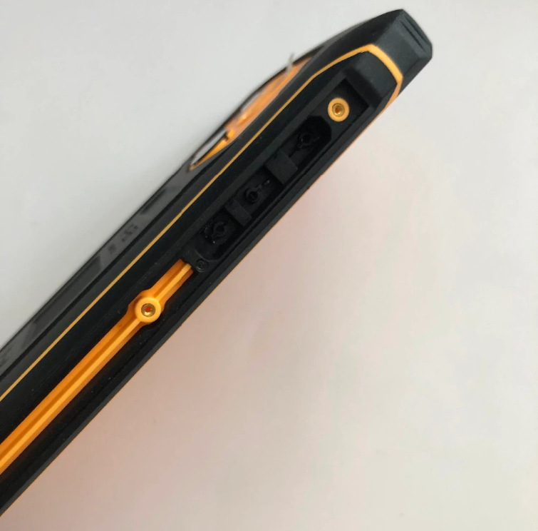 Blackview zadní kryt protelefon BV5800, žlutá, originál náhradní díl Blackview, záruka 24 měsíců.