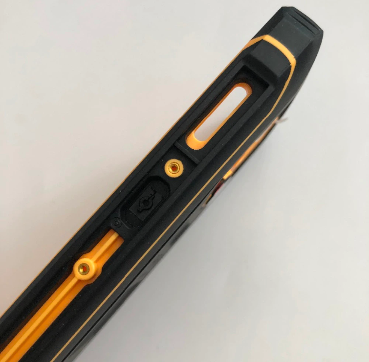 Blackview zadní kryt protelefon BV5800, žlutá, originál náhradní díl Blackview, záruka 24 měsíců.