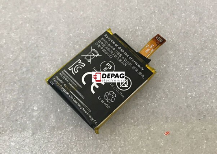 GeLar 3.8V 300mAh originalní baterie APack 1ICP4/24/28 APP00277 pro hodinky Fossil a Michael Kors, nedoporučujeme domácí instalaci, zadní kryt se musí lepit při odsátém vzduchu z hodinek a musí být absolutně přesně nalepený speciálním lepidlem, v opačném případě nebude fungovat dobíjení atd. Instalace u nás v servisu s následnou zárukou 24 měsíců, v opačném případě je záruka 12 měsíců.