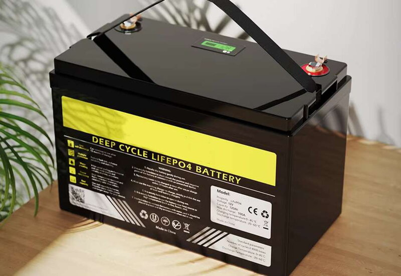 12V LiFePO4 baterie 100Ah Vestavěný BMS Lithium, železo, fosfát, článek 6000 cyklů pro golfový vozík, solární elektrárny, karavany, záruka 36 měsíců, certifikace CE, atd. 310x172x193mm,  váha 9,5 kg, 4S 120A BMS.