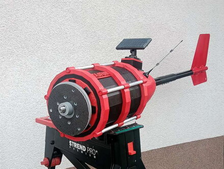 10kW větrná elektrárna TAJFUN diametr až 5m, GEO senzor, senzory náklonu, tlaku na věž, atd. WiFi, regulátor a střídač 10,2kW, baterie lithium 16kW